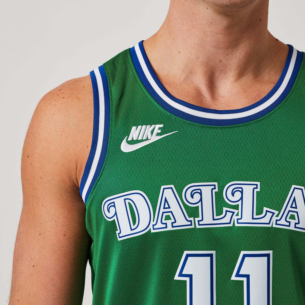 Dallas Mavericks 25/26 NBA Jersey - Classic Edition - Green - Irving #11 - detail 6