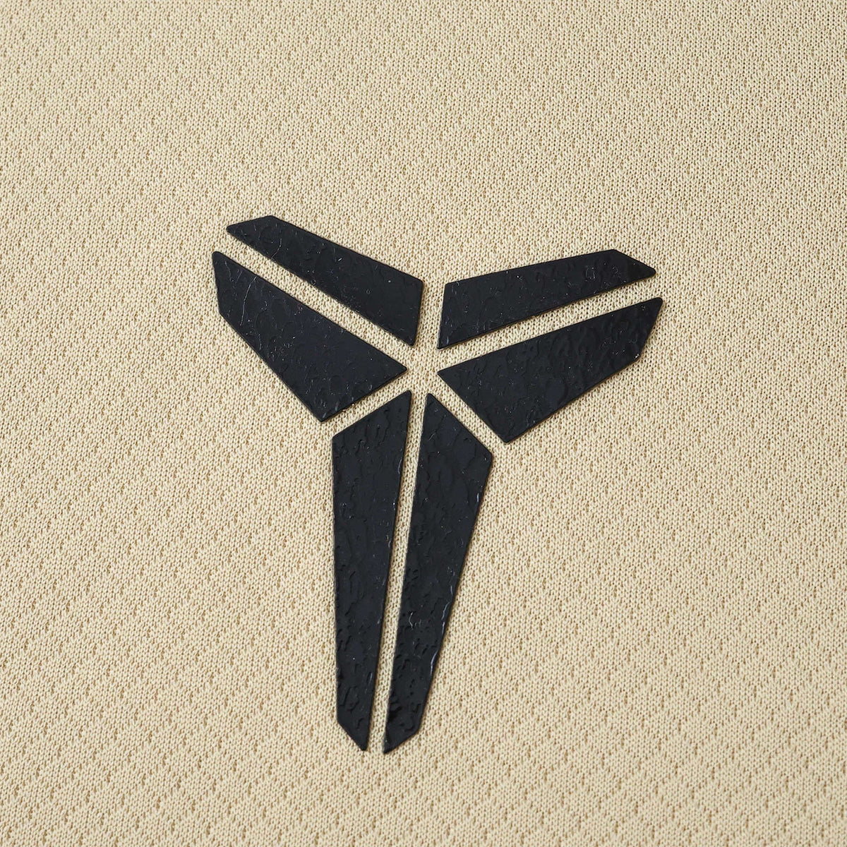Barcelona 25/26 Away Jersey - crest detail