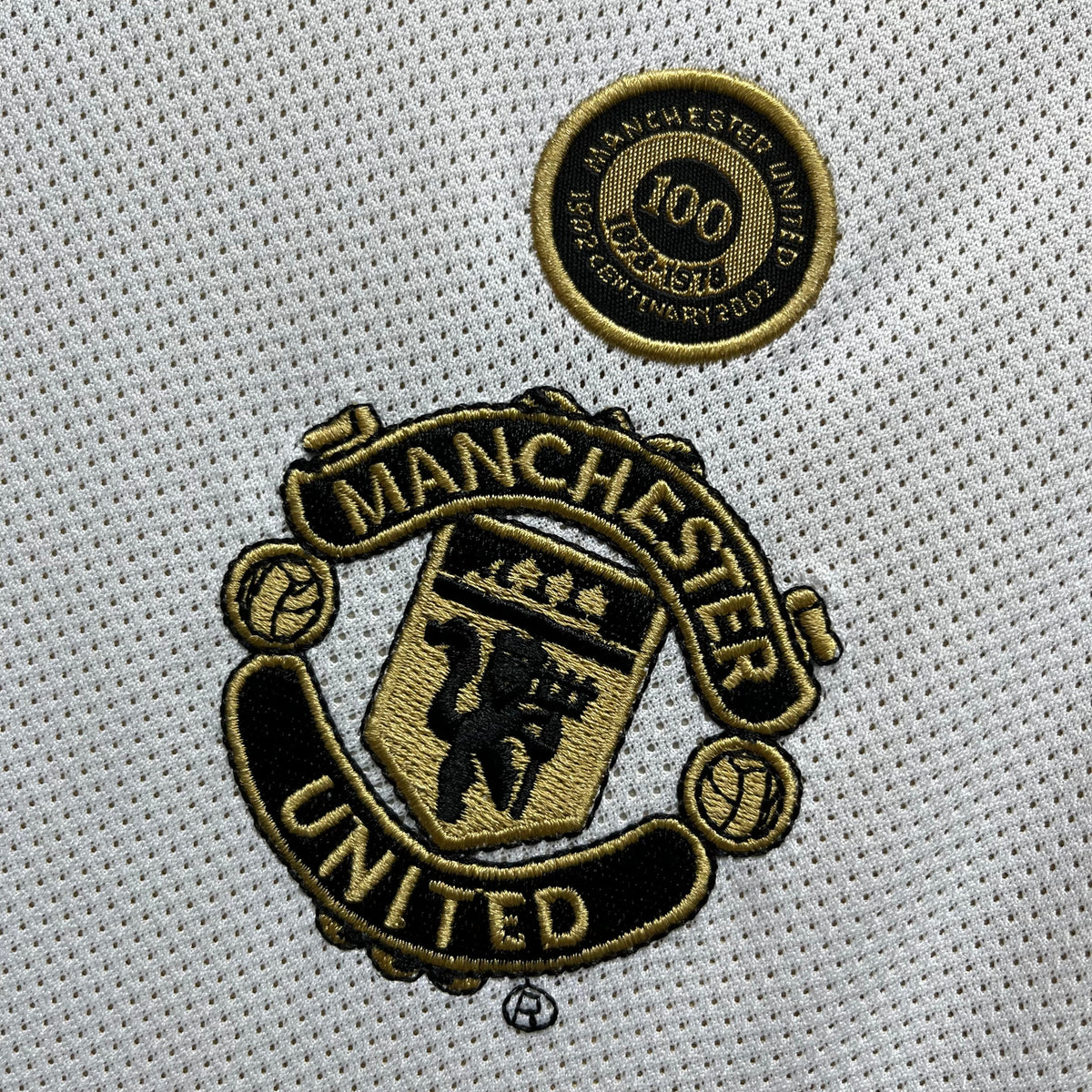 Camiseta del Manchester United 01/02 Centenario - Versión Retro