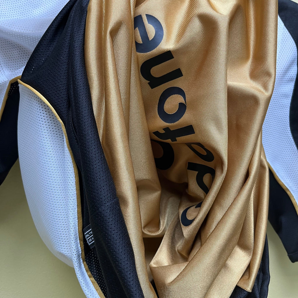 Camiseta del Manchester United 01/02 Centenario - Versión Retro