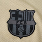 Barcelona 25/26 Away Kids Kit - crest detail