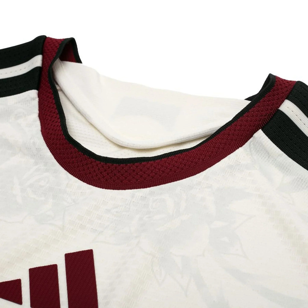 Manchester United 26/27 Third Long Sleeve Player Jersey - collar detail