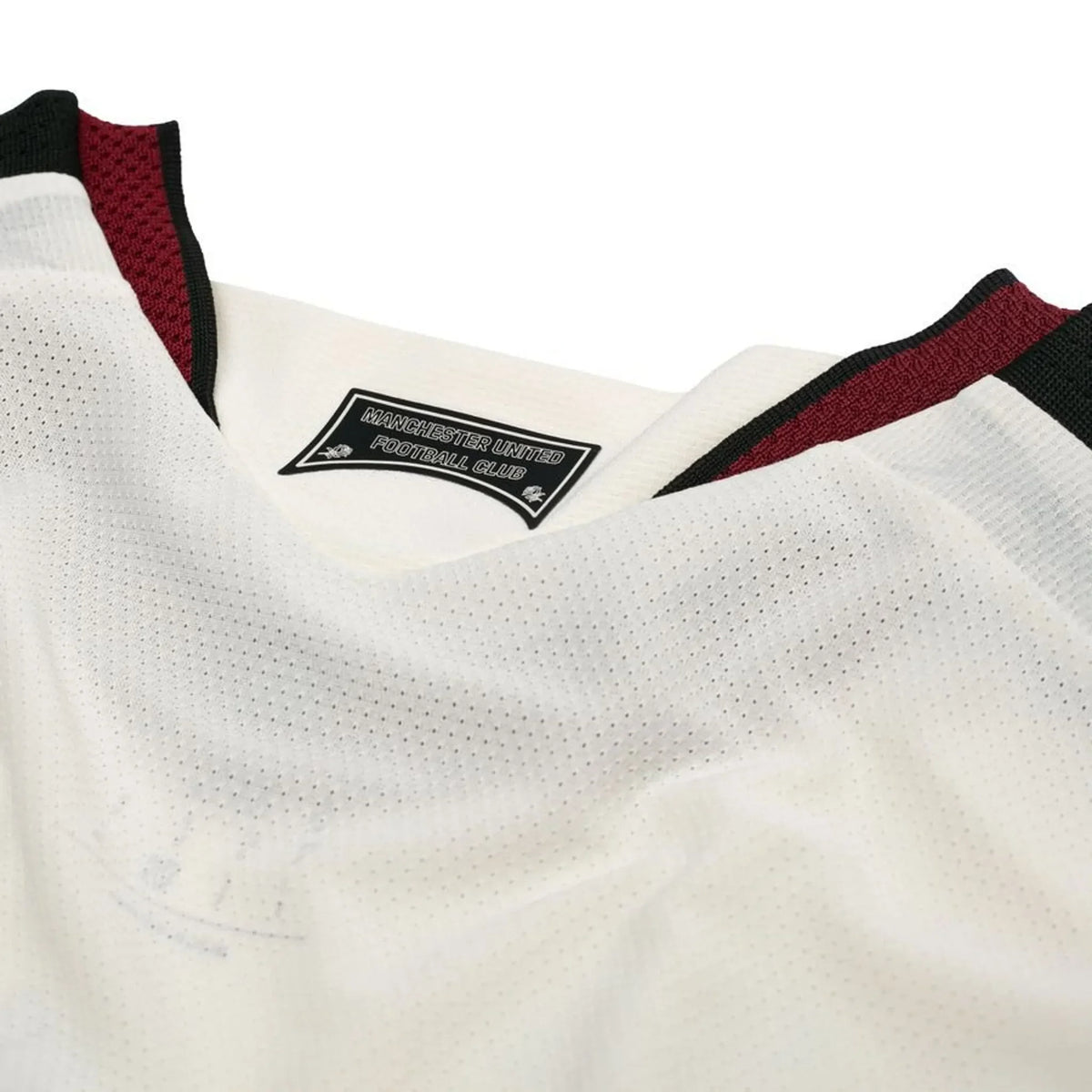 Manchester United 26/27 Third Player Jersey - neck label close-up