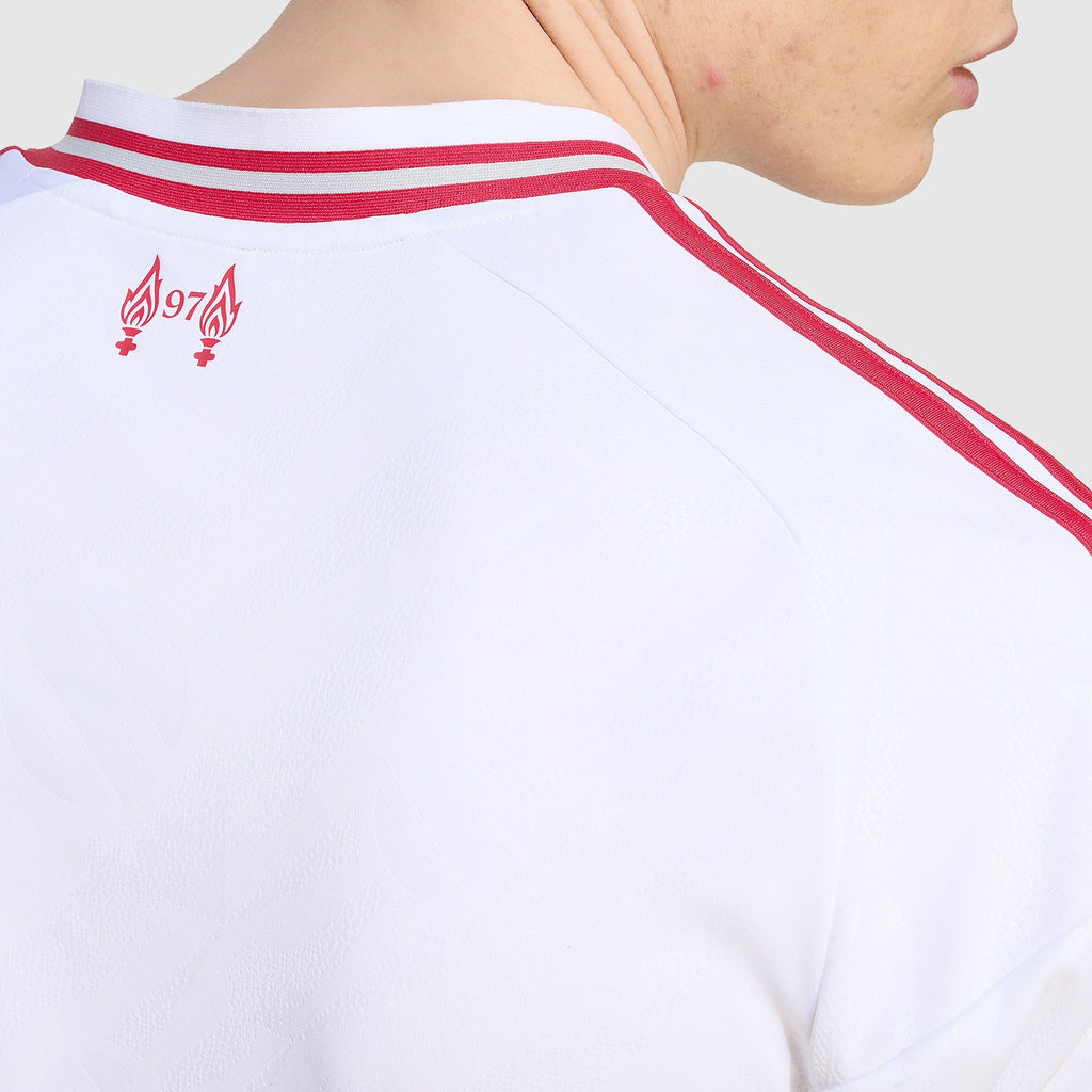Camiseta visitante II del Liverpool 26/27 - Versión aficionado
