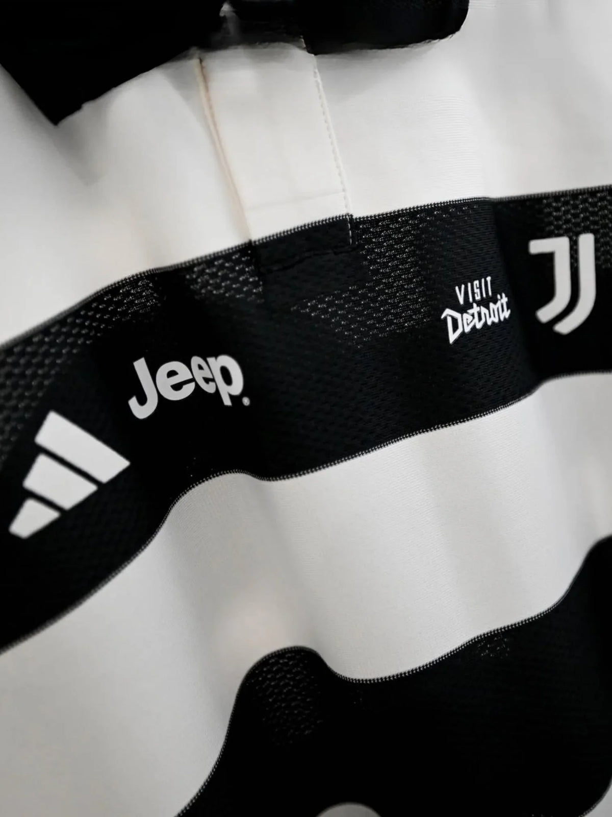 PRE-ORDER Juventos 26/27 IV Fourth - Long Sleeve