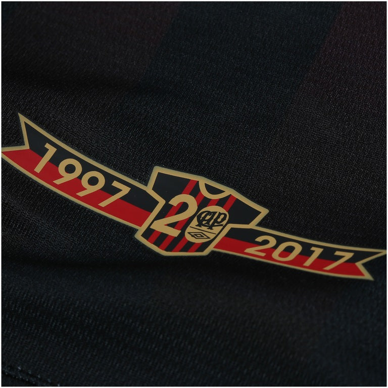 LJersey do Atlético-PR I 2017 nº 10 Umbro - Listras Preta e Vermelha