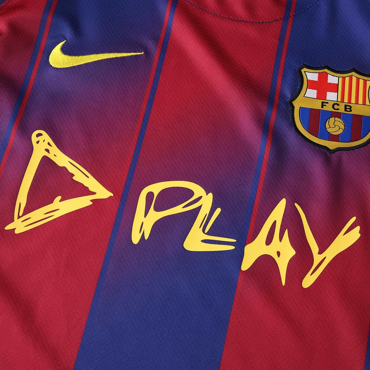Barcelona 25/26 x Ed Sheeran Jersey - Play logo detail