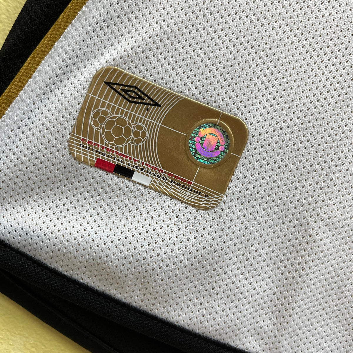 Camiseta del Manchester United 01/02 Centenario - Versión Retro