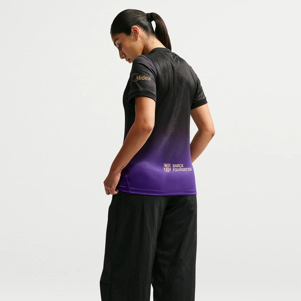 Barcelona 26/27 Away Women's Jersey - worn by model back