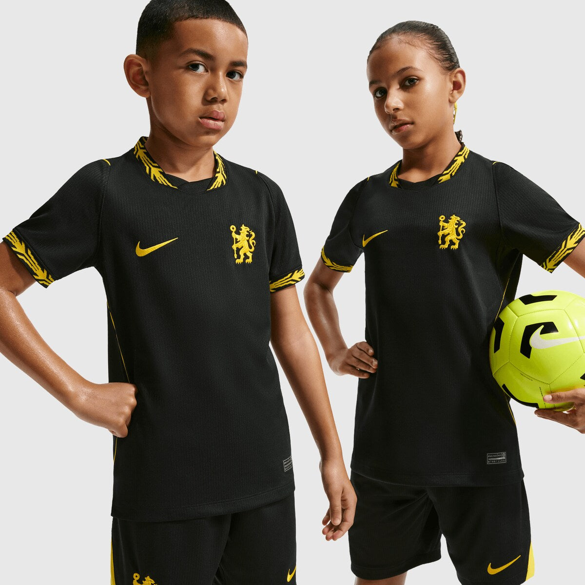Chelsea 26/27 Away - Kids Kit