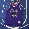 Chicago Bulls 97/98 NBA Jersey - Retro - Purple - #23 - front