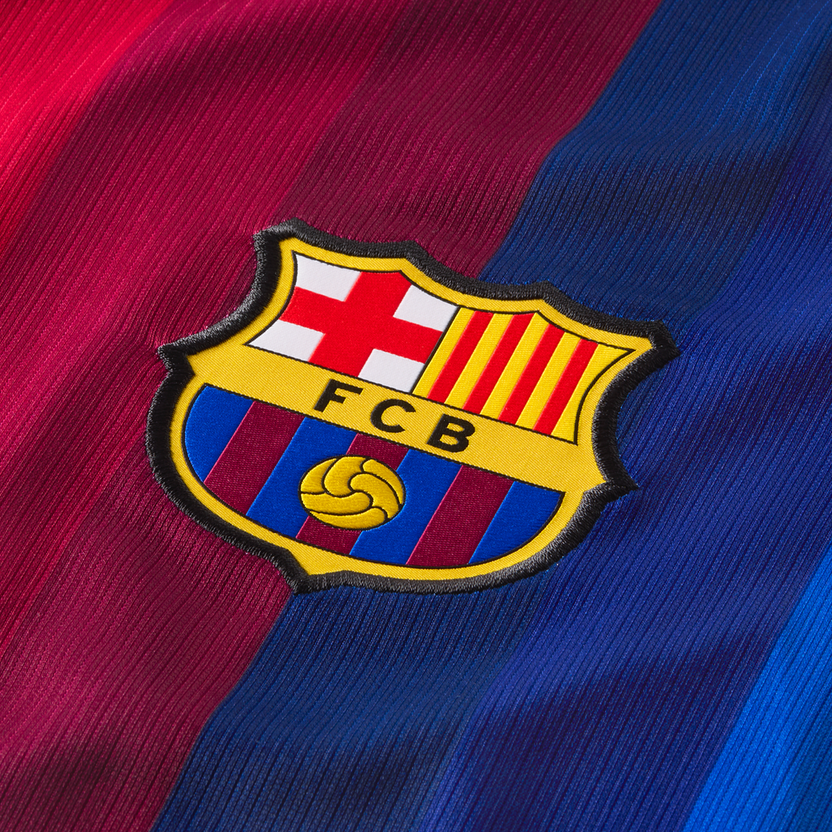 Barcelona 26/27 Home Long Sleeve Jersey - crest detail
