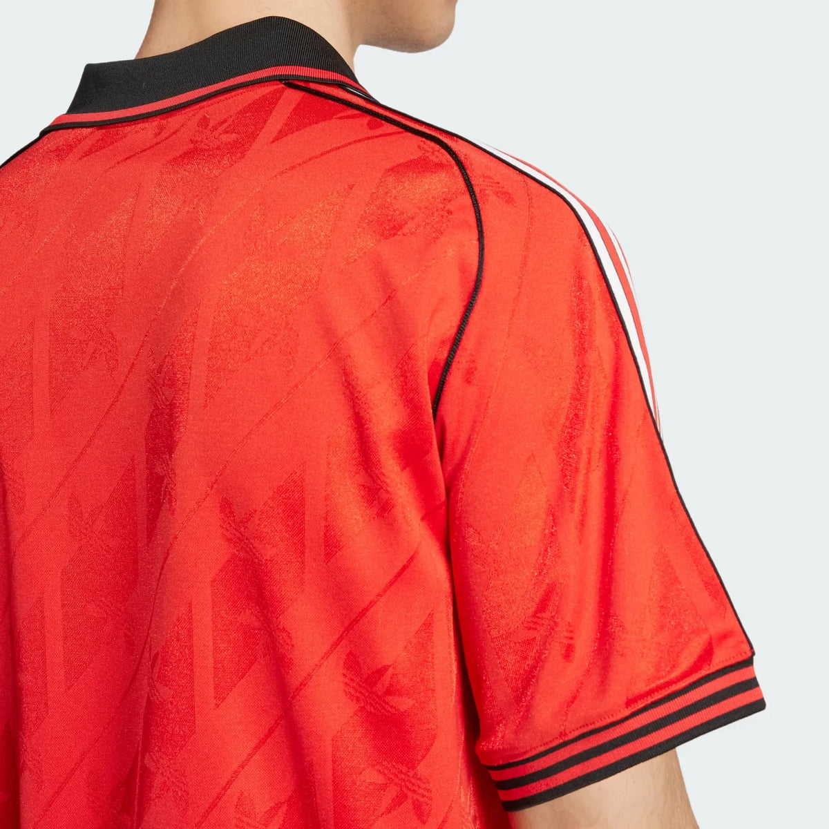 Flamengo 2026 lifestyle jersey in red - sleeve detail