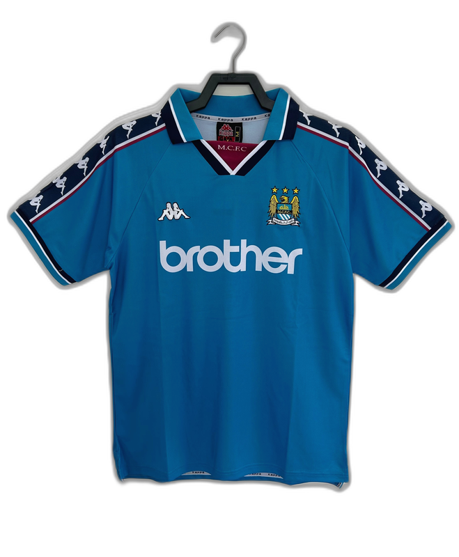 Prima maglia home del Manchester City 97/98 - Versione retro
