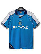 Prima maglia home del Manchester City 99/01 - Versione retro