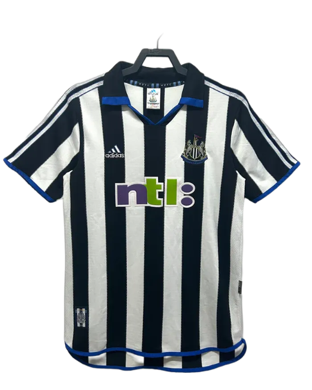 Prima maglia home del Newcastle United 00/01 - Versione retro