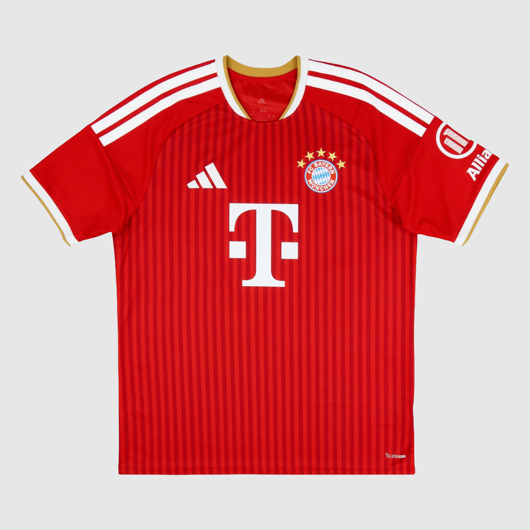 Bayern Munich 26/27 Home - Fan Version - image 1