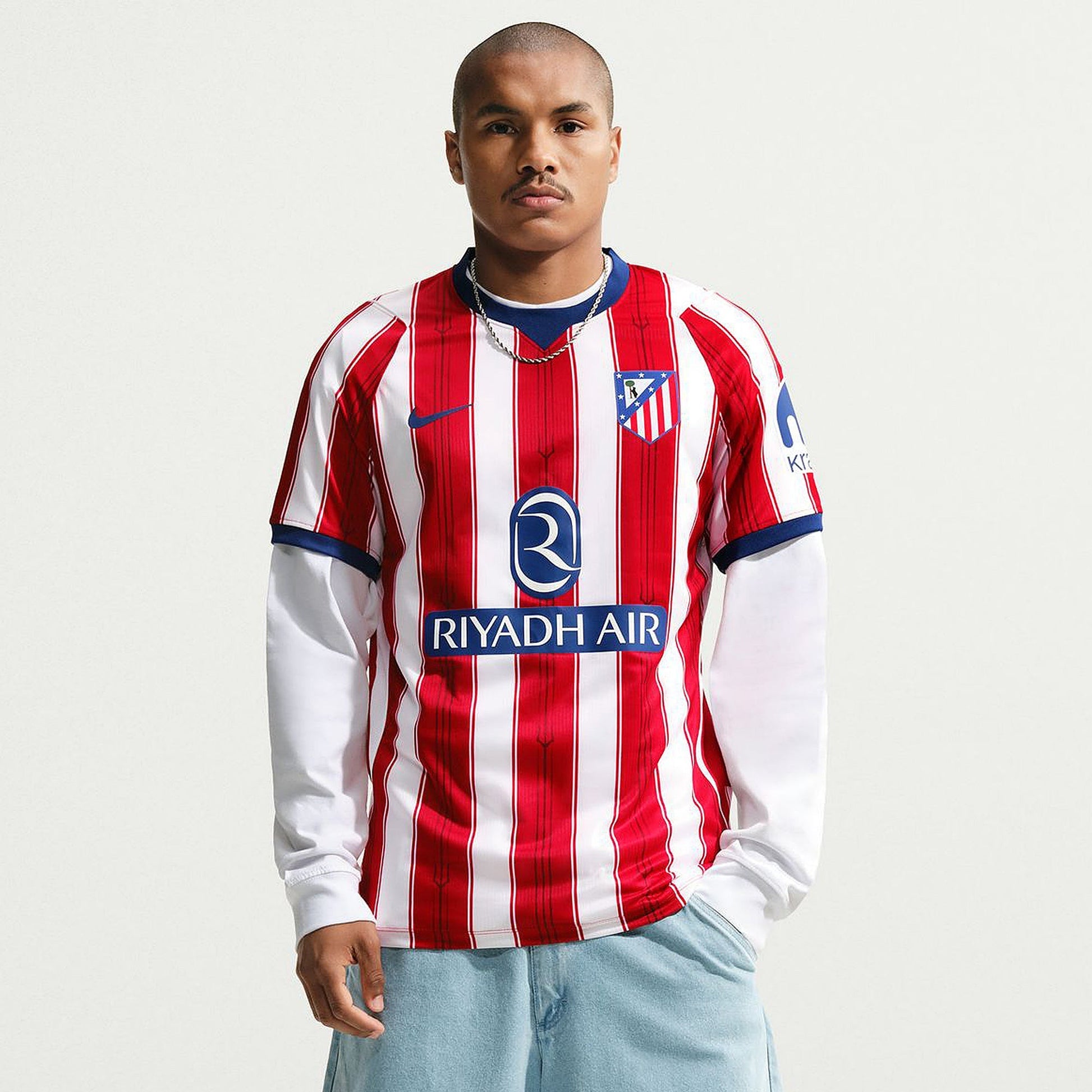 Atletico Madrid 2026/27 Home Men's Fan Jersey - View 2