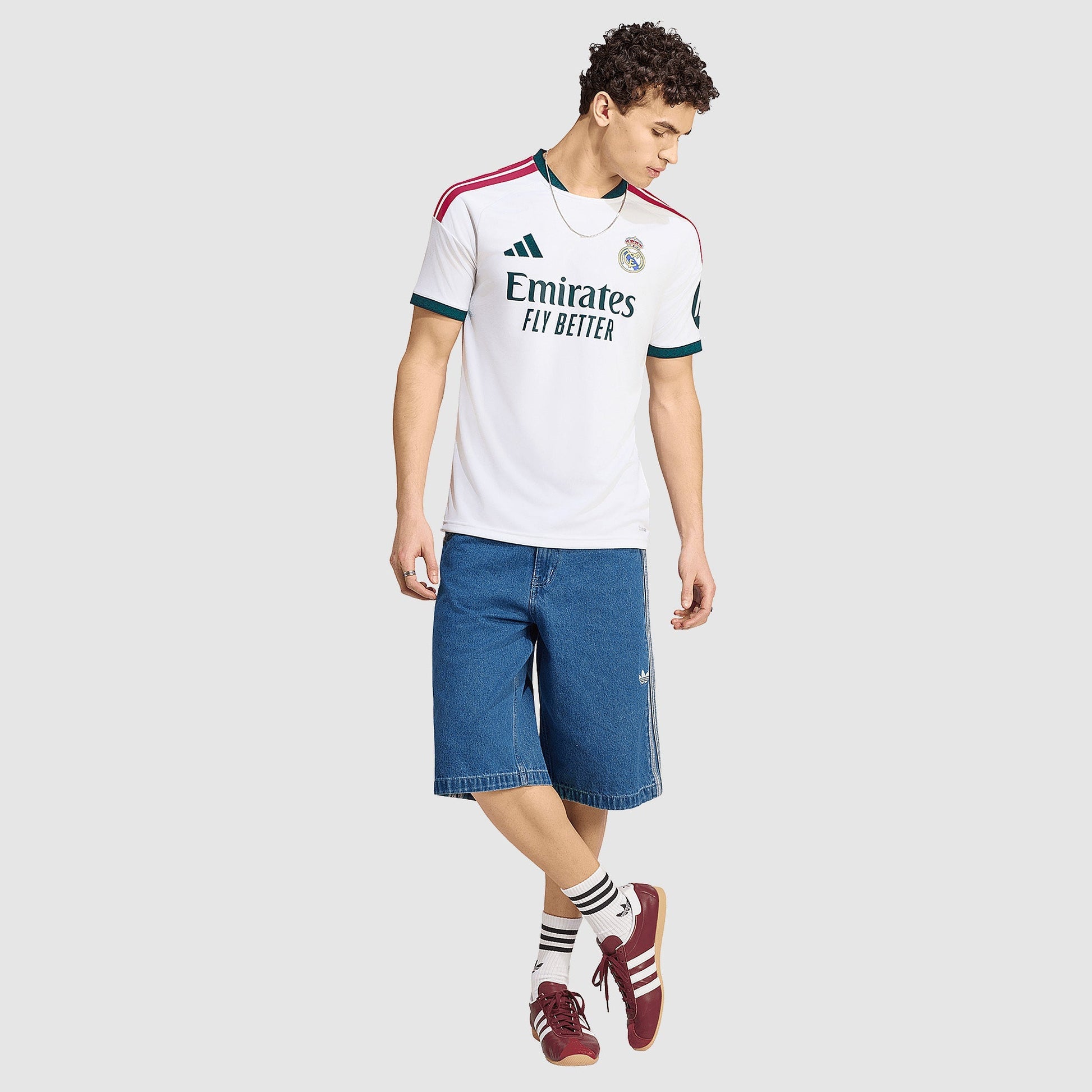 Real Madrid 2026/27 Home Men's Fan Jersey — View 3