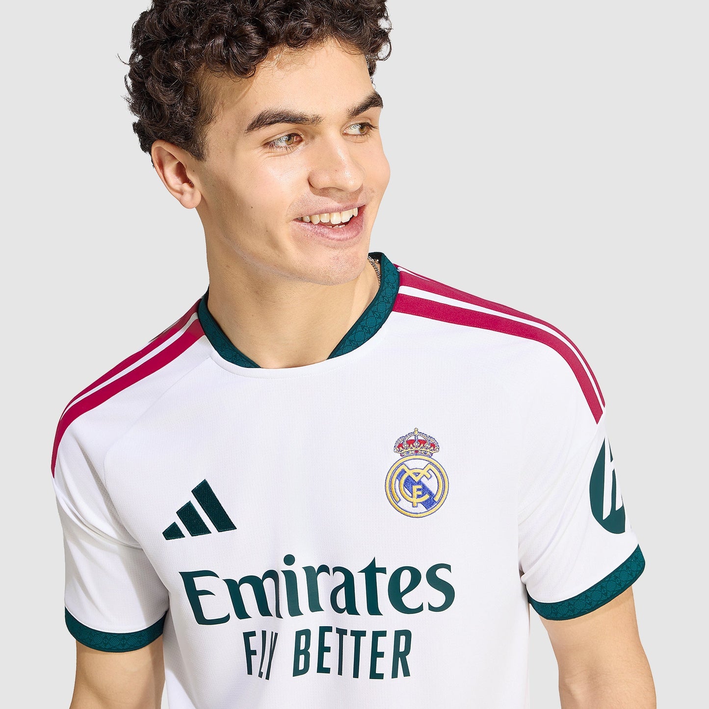 Real Madrid 2026/27 Home Men's Fan Jersey — View 5