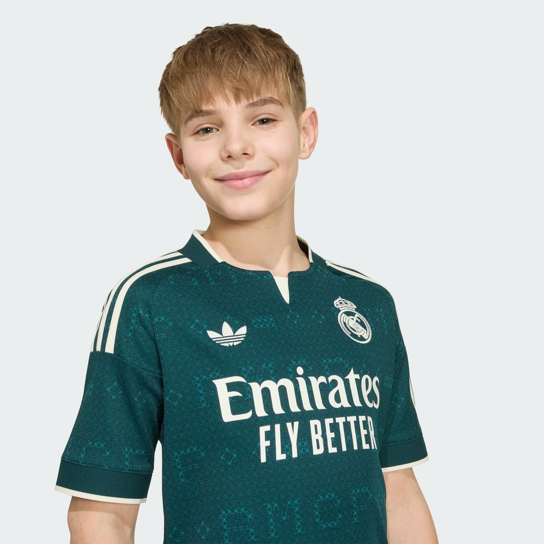 Real Madrid 2026/27 Away Kids Kit - View 5