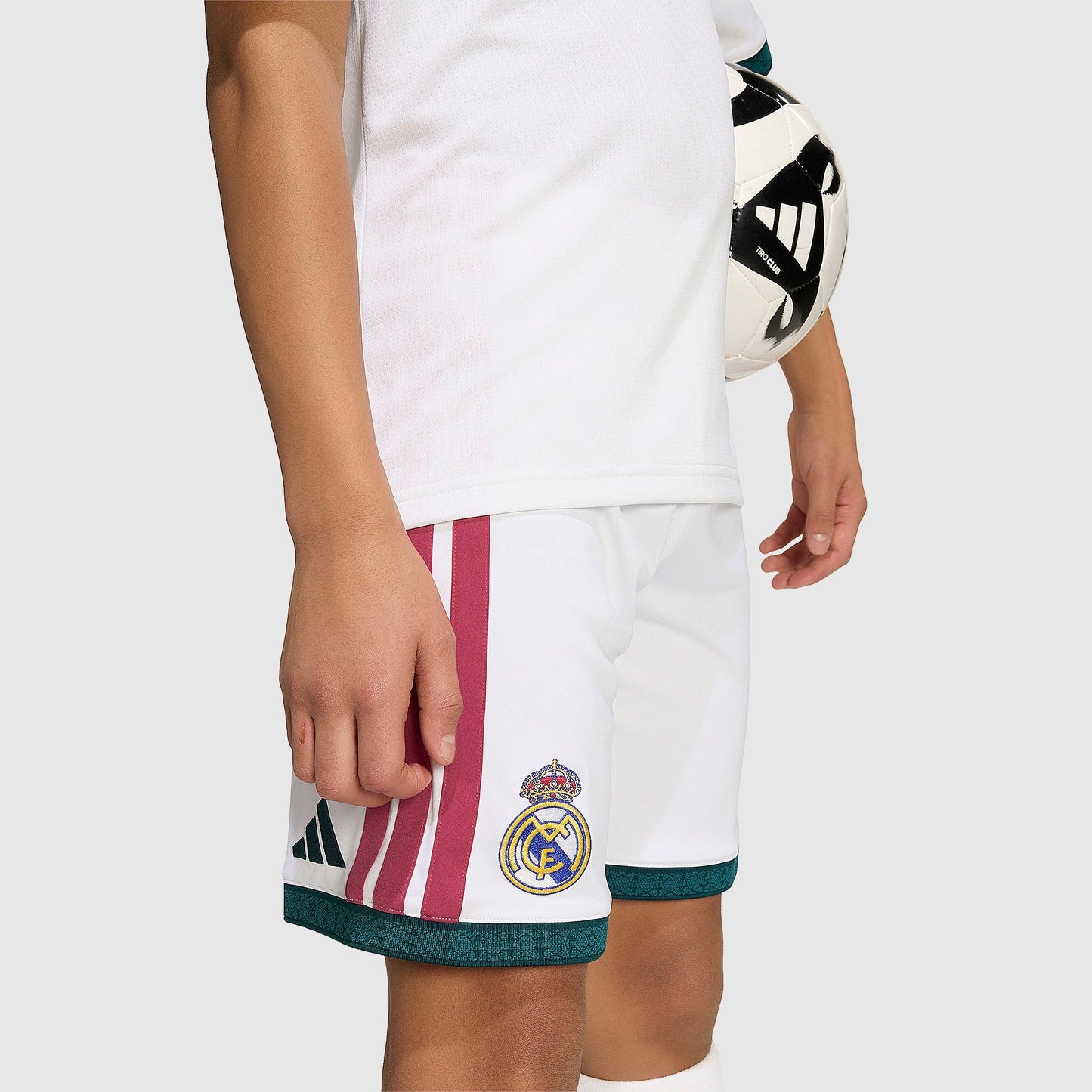 Real Madrid 2026/27 Home Kids Kit - View 6