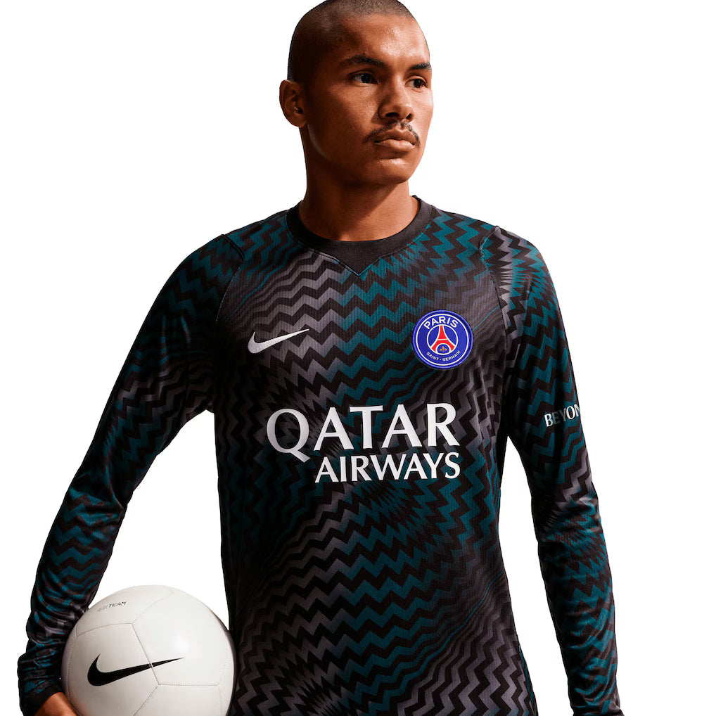 Paris Saint-Germain (PSG) 26/27 Goalkeeper Home - Long Sleeve