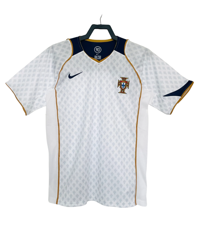 Camiseta visitante de Portugal 2004 II - Versión retro
