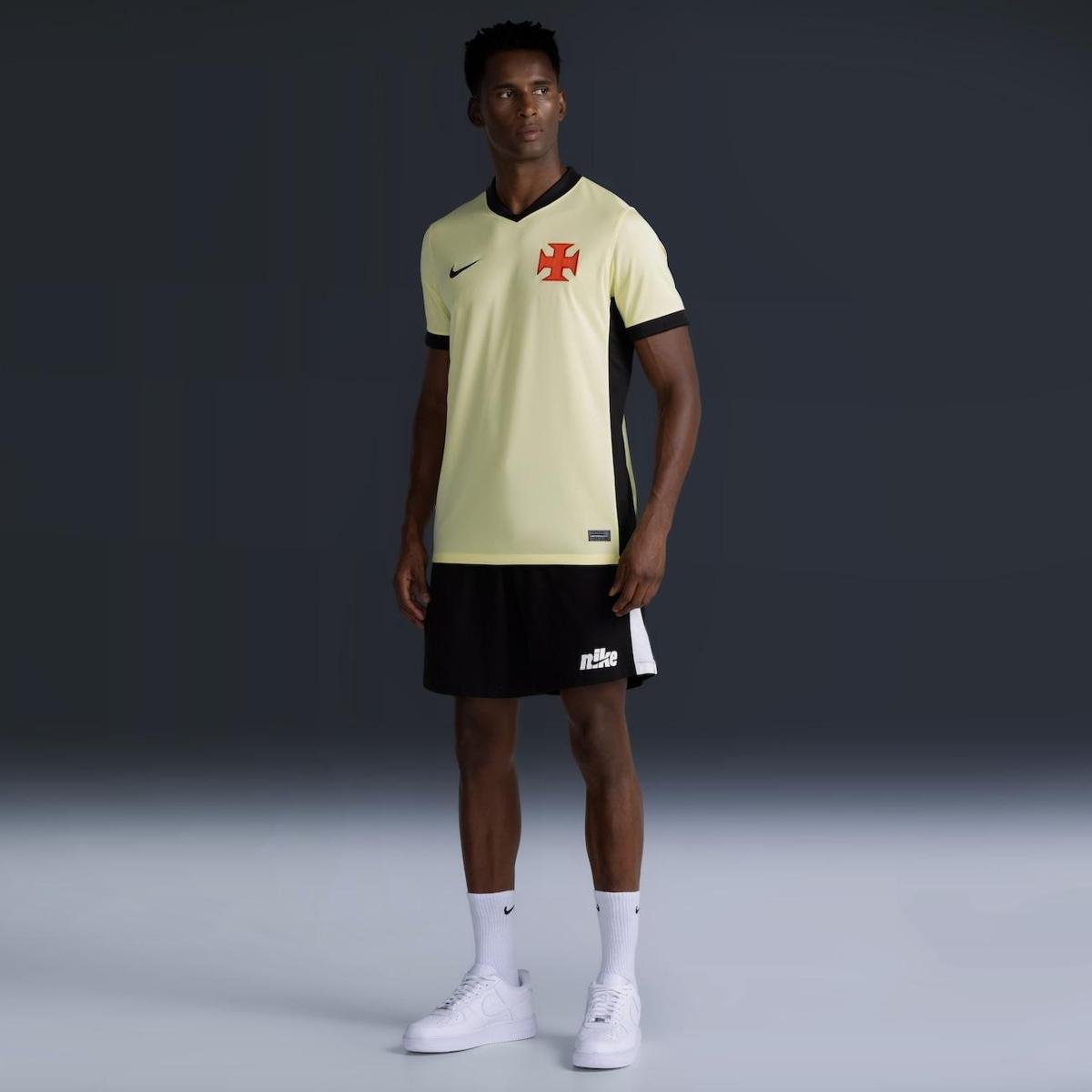 Vasco 26/27 Third - Fan Version - worn by model