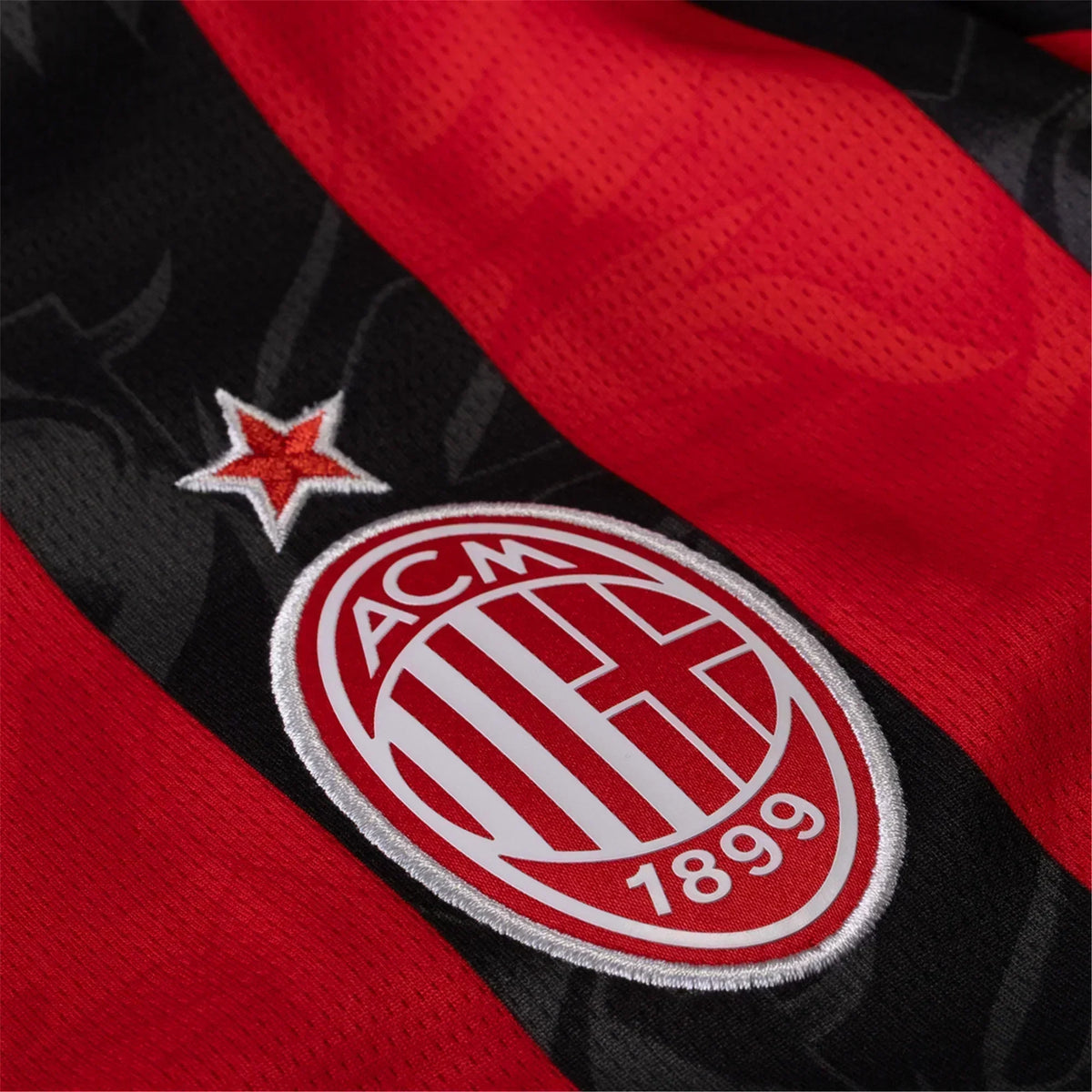 Prima maglia home AC Milan 25/26 - Versione tifoso